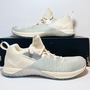 Nike Metcon Flyknit 3 MTLC Matte Silver/ Guava Ice/White